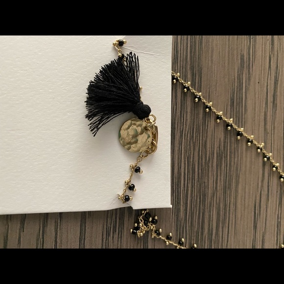 34” Gold and Black Necklace with pendant - Picture 2 of 3